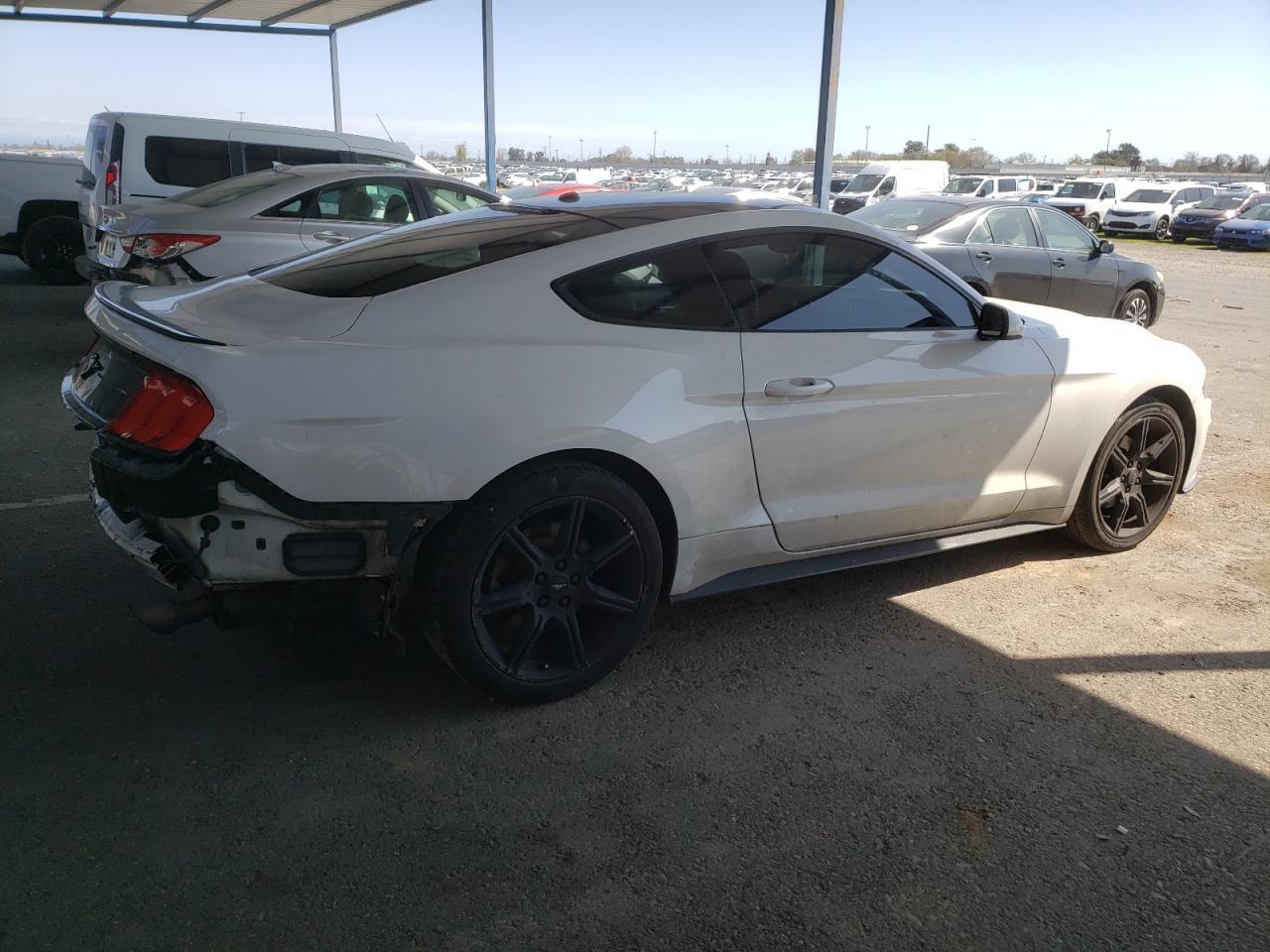 2018 FORD MUSTANG - Image 3