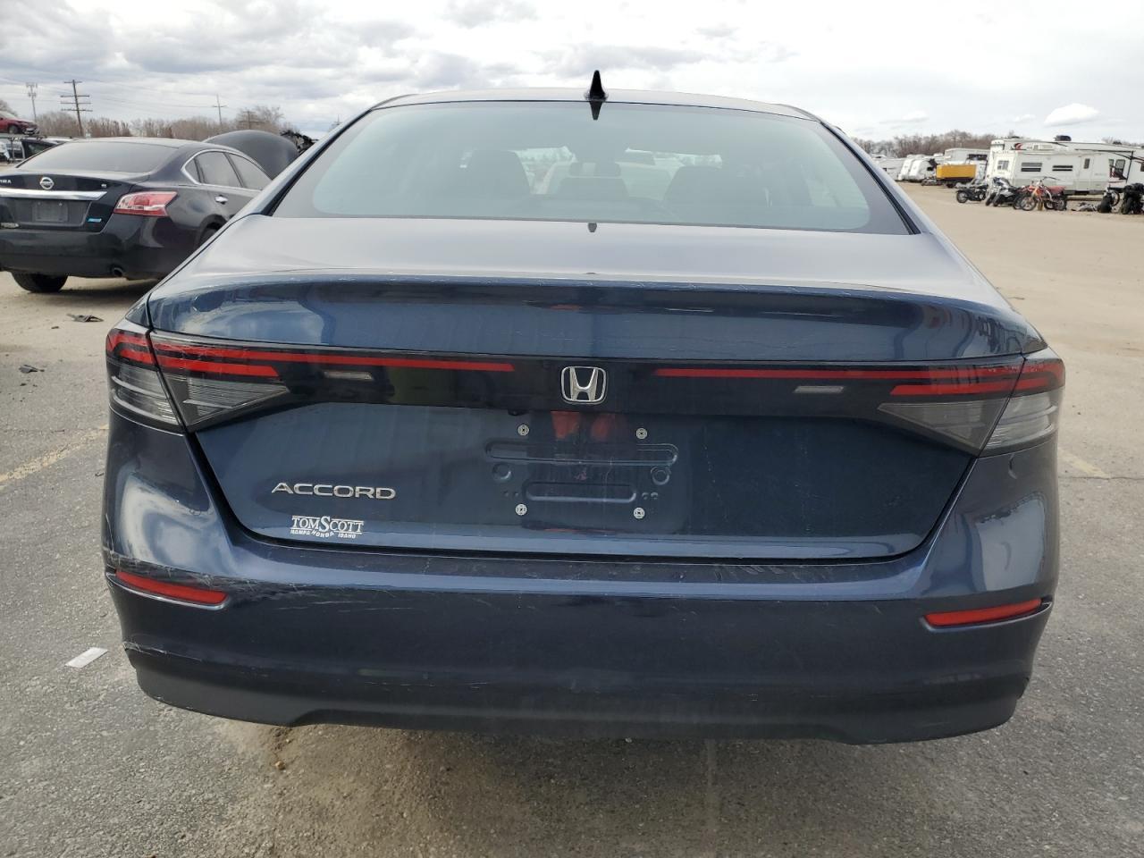 2024 HONDA ACCORD EX - Image 6