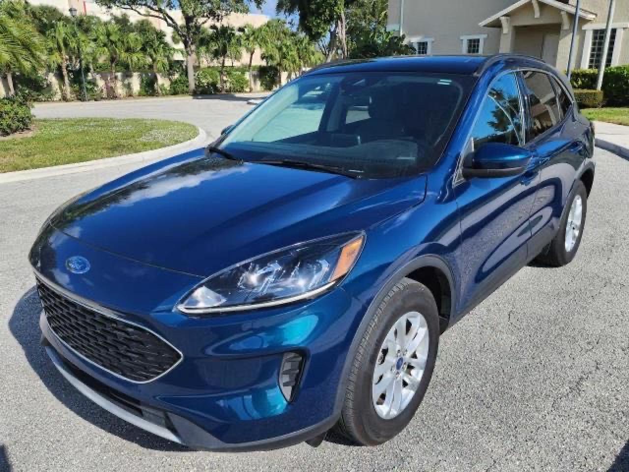 2020 FORD ESCAPE SE - Фото 2