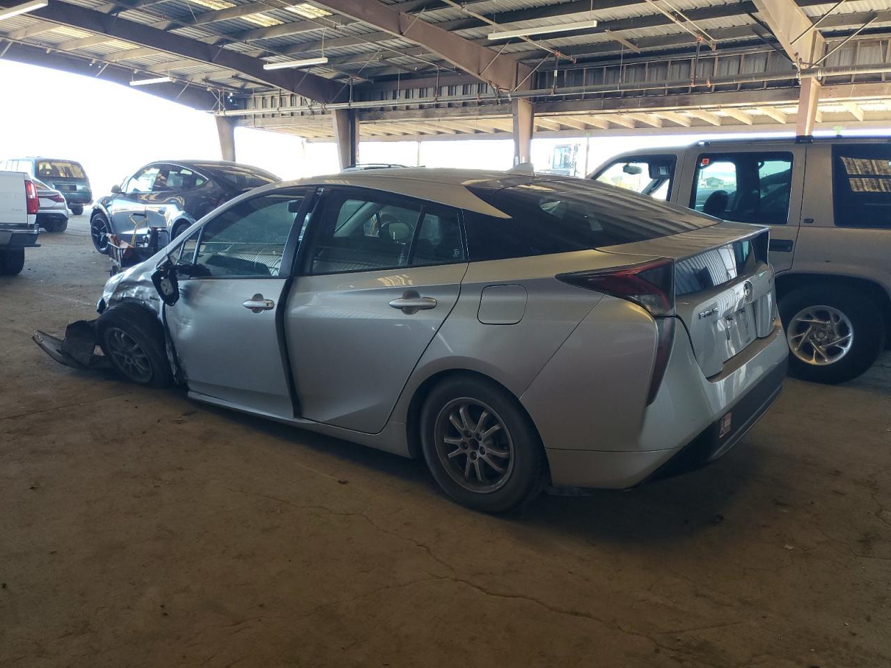 2016 TOYOTA PRIUS - Фото 2