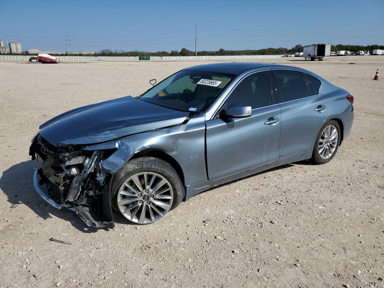 2018 INFINITI Q50 LUXE