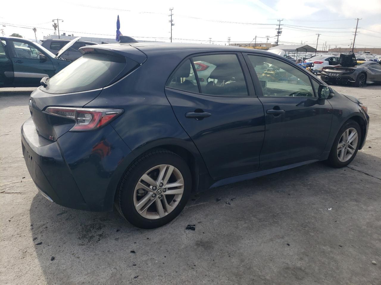 2020 TOYOTA COROLLA SE - Фото 3