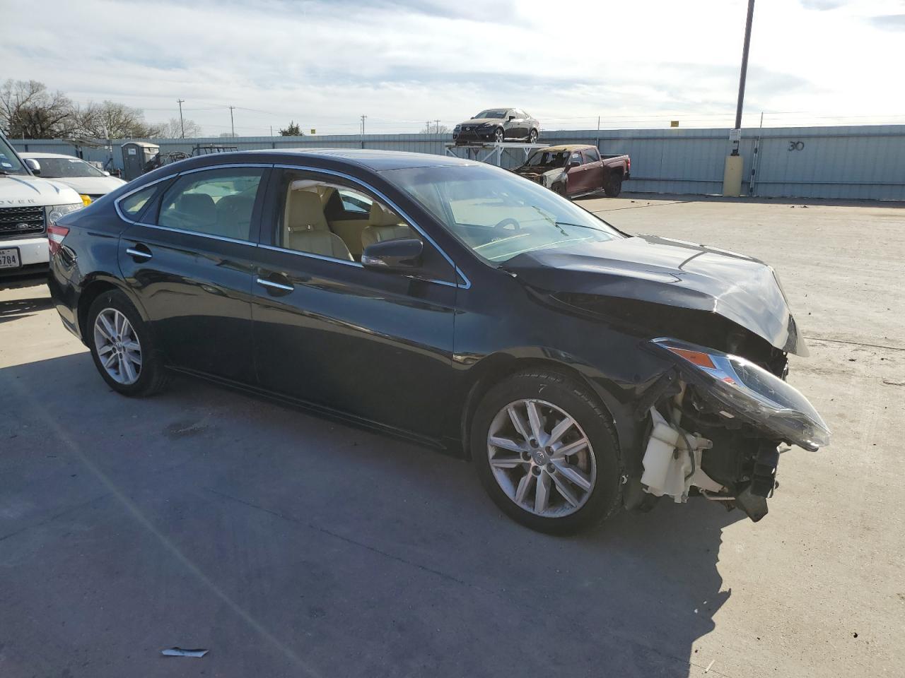 2015 TOYOTA AVALON XLE - Image 4