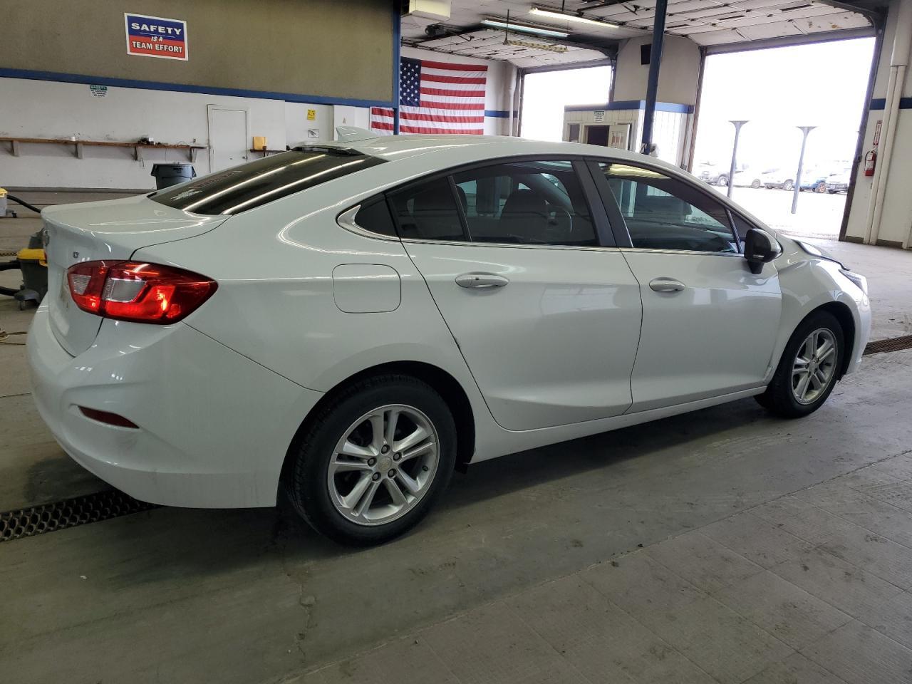 2016 CHEVROLET CRUZE LT - Image 3