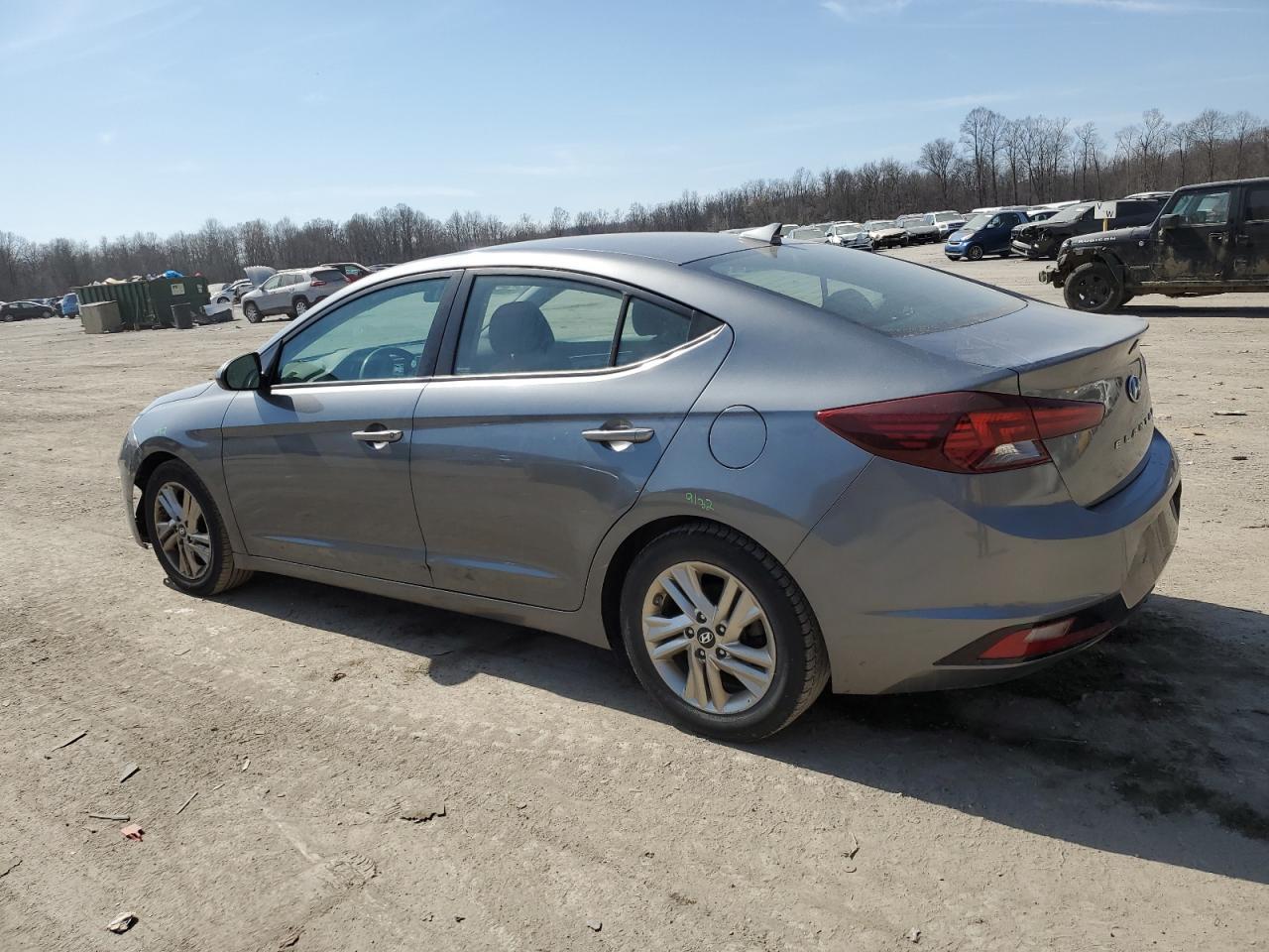 2019 HYUNDAI ELANTRA SE - Фото 2