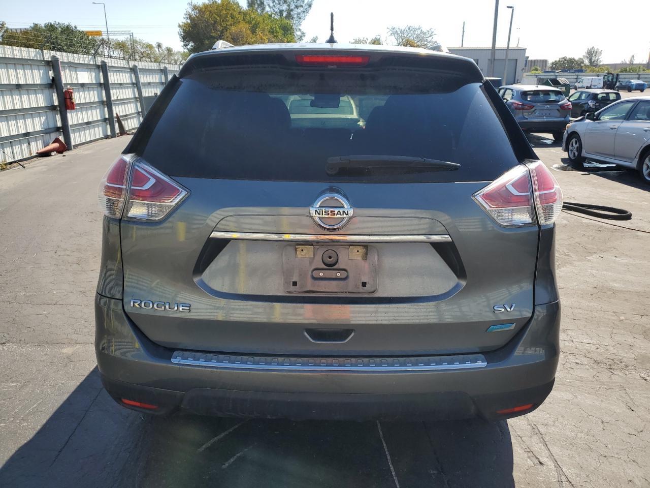 2014 NISSAN ROGUE S - Image 6
