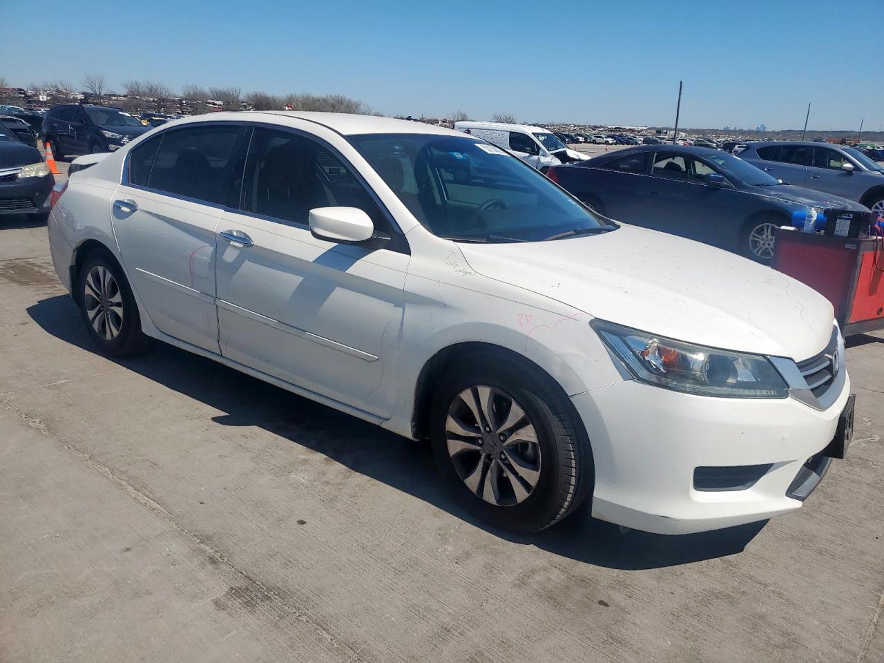 2014 HONDA ACCORD LX - Фото 4