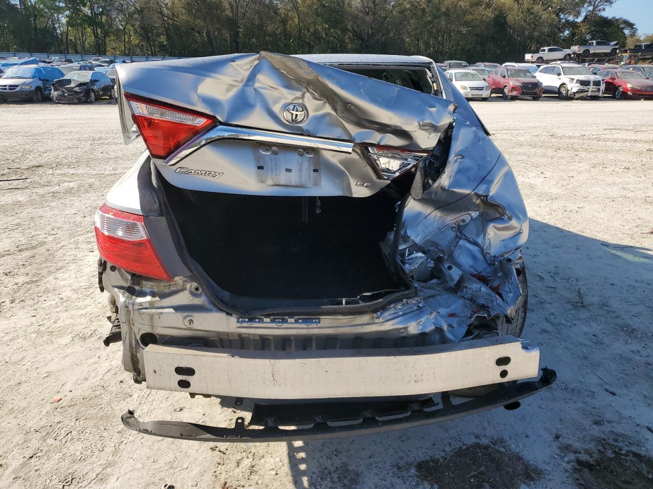 2016 TOYOTA CAMRY LE - Image 6