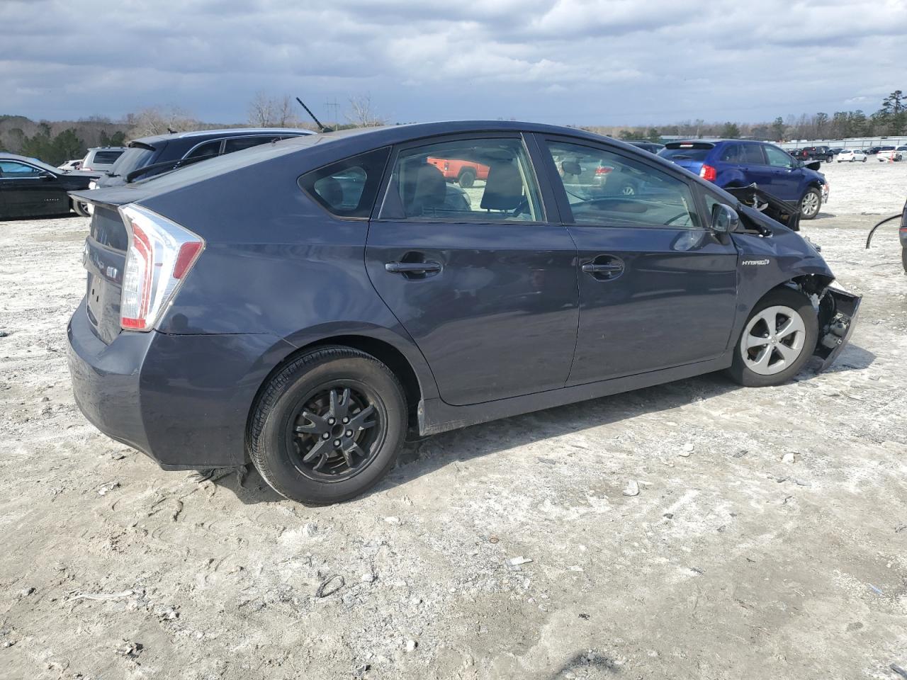 2015 TOYOTA PRIUS - Фото 3