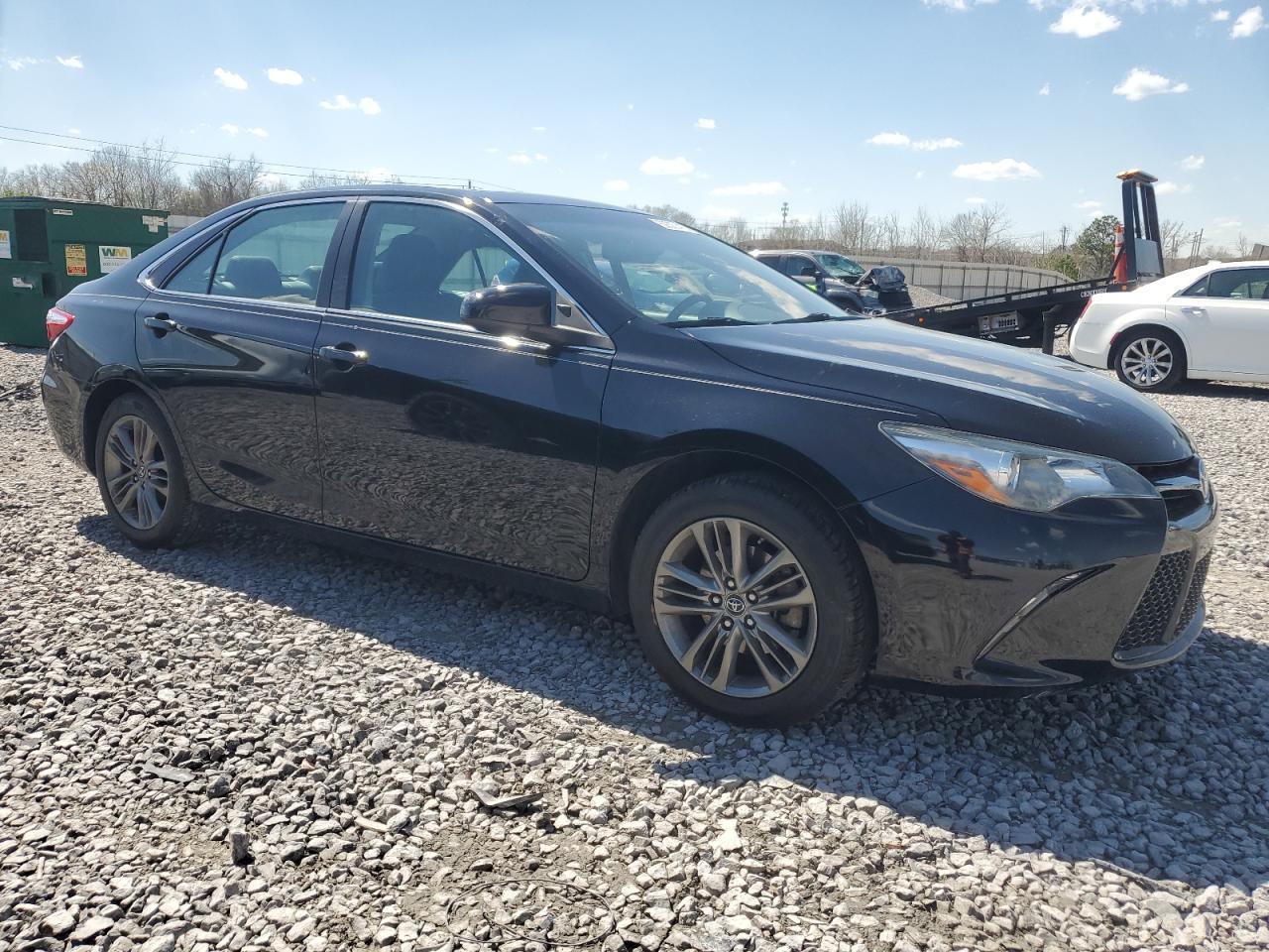 2017 TOYOTA CAMRY LE - Image 4