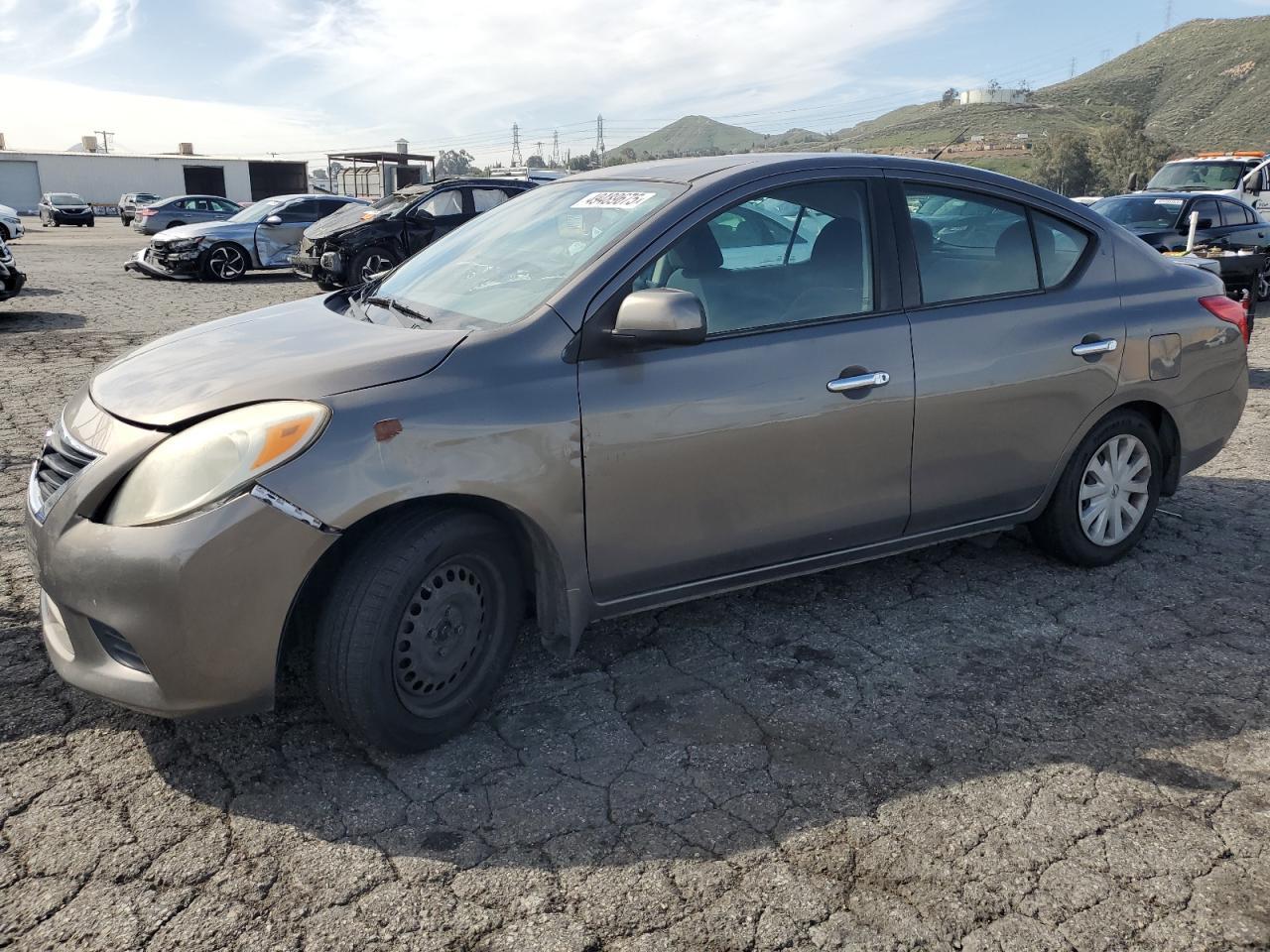 2014 NISSAN VERSA S