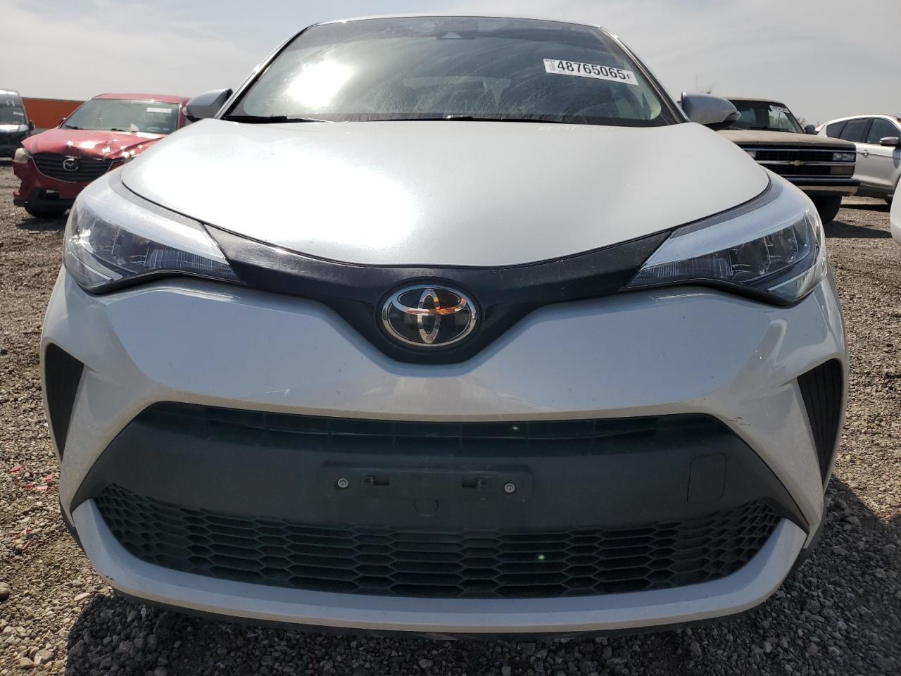 2022 TOYOTA C-HR XLE - Фото 5