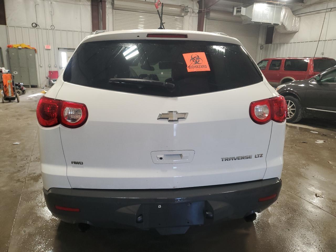 2012 CHEVROLET TRAVERSE L - Image 6
