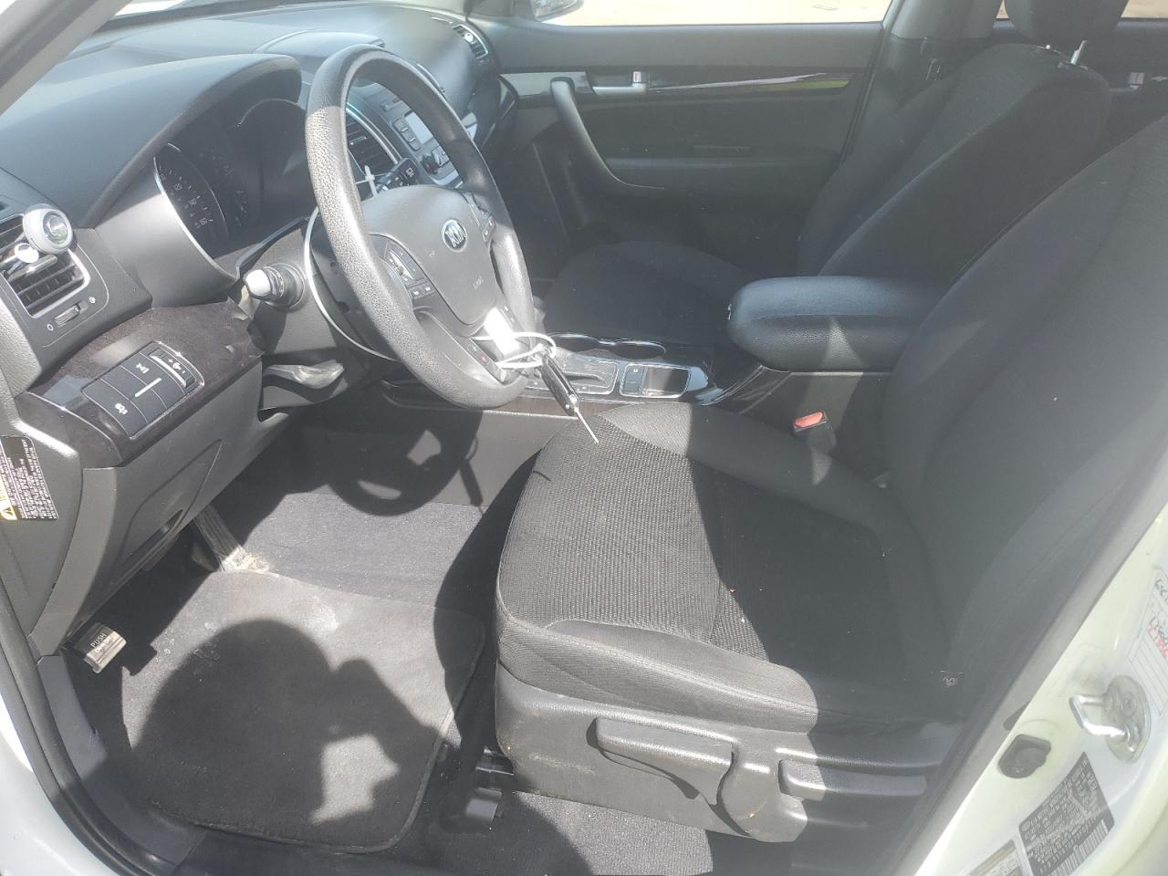 2015 KIA SORENTO LX - Image 7