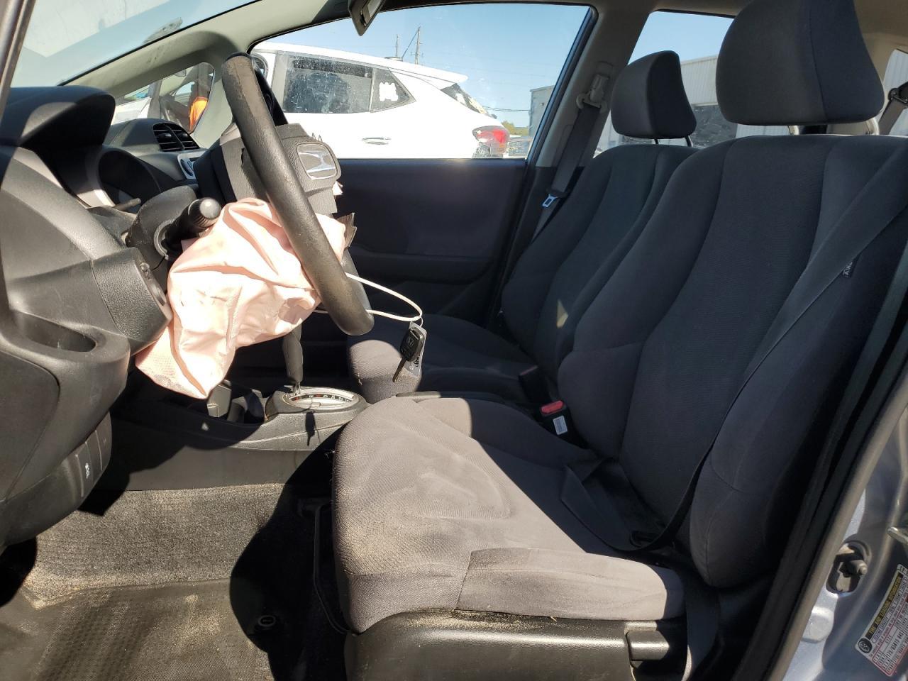2011 HONDA FIT - Image 7