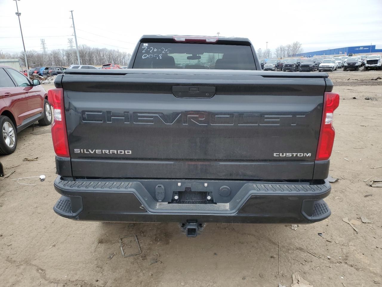 2019 CHEVROLET SILVERADO - Фото 6