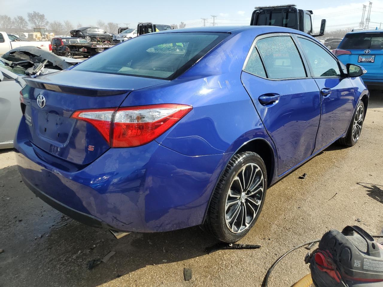 2015 TOYOTA COROLLA L - Image 3