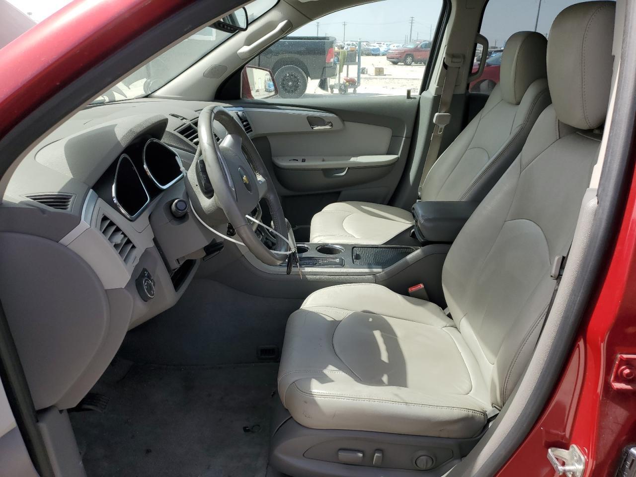 2012 CHEVROLET TRAVERSE L - Фото 7