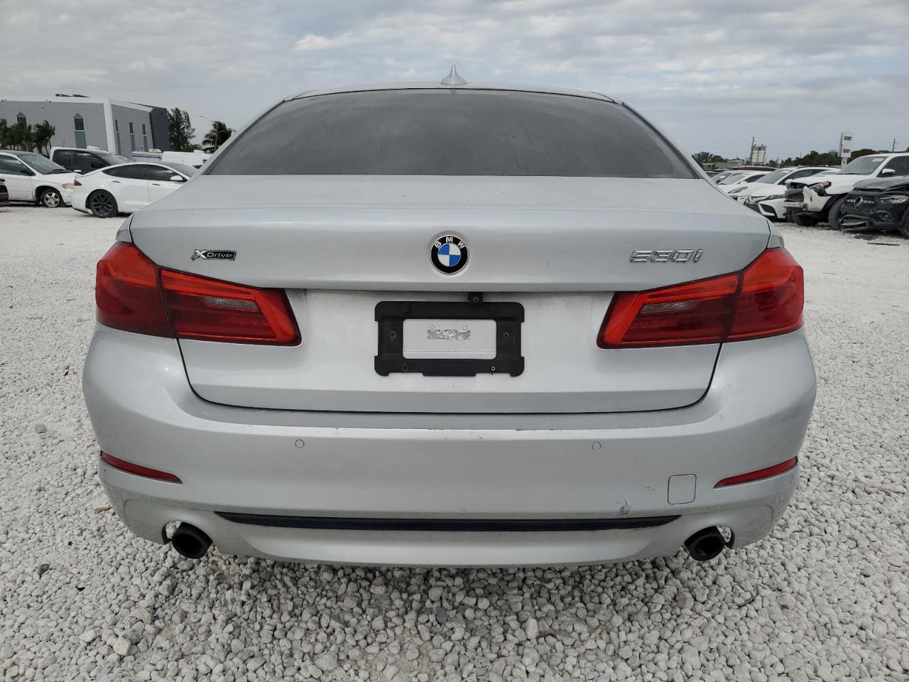 2018 BMW 530 XI - Фото 6