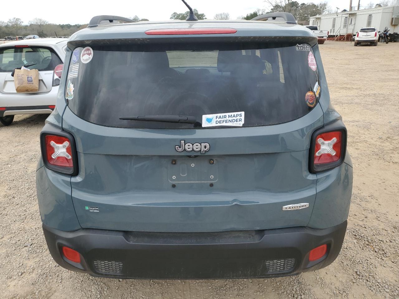 2017 JEEP RENEGADE L - Image 6