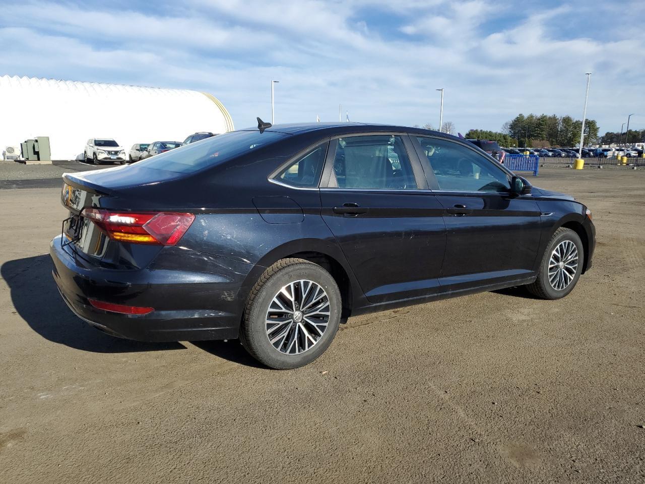 2019 VOLKSWAGEN JETTA SEL - Фото 3