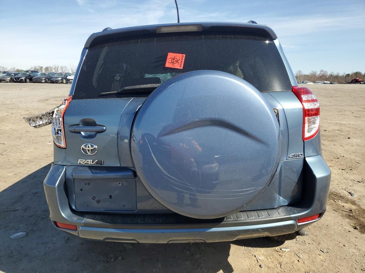 2011 TOYOTA RAV4 - Фото 6