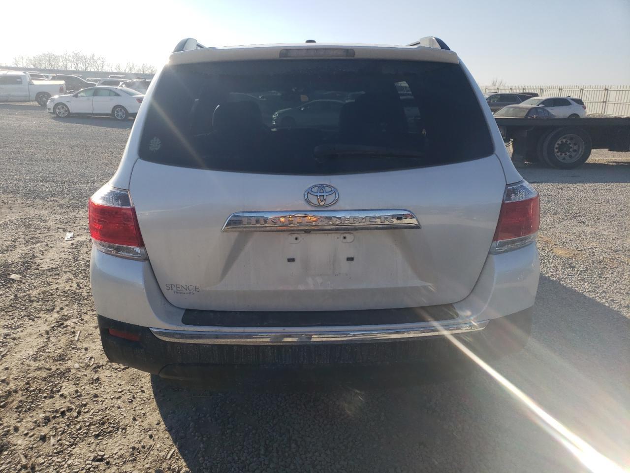 2011 TOYOTA HIGHLANDER - Фото 6
