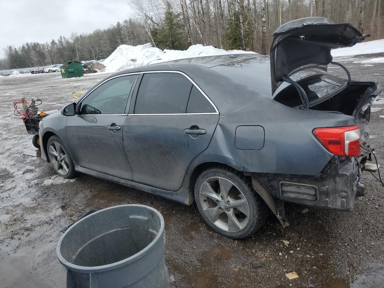 2014 TOYOTA CAMRY L - Фото 2