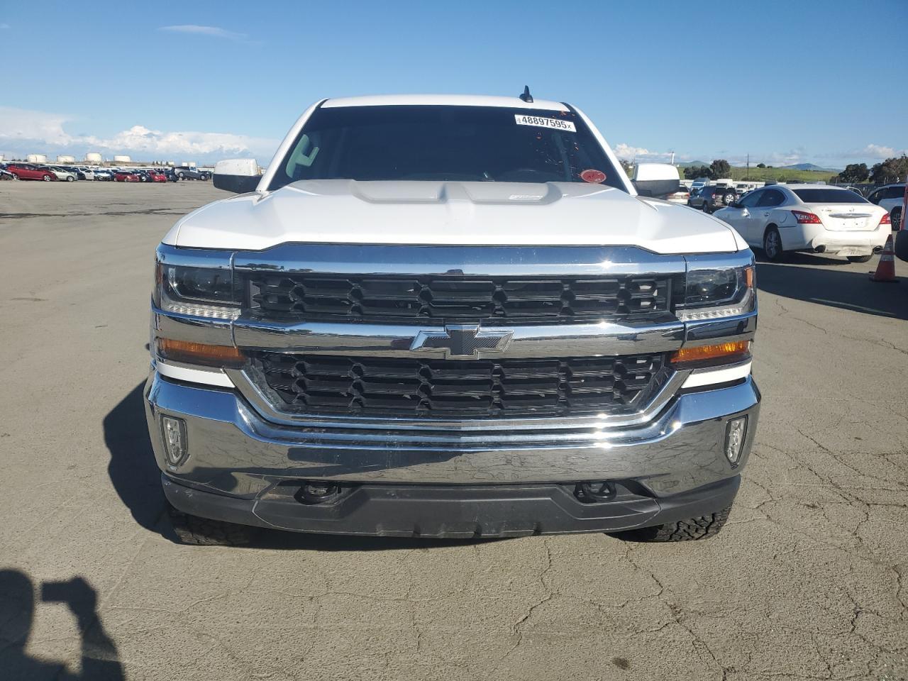 2017 CHEVROLET SILVERADO - Image 5