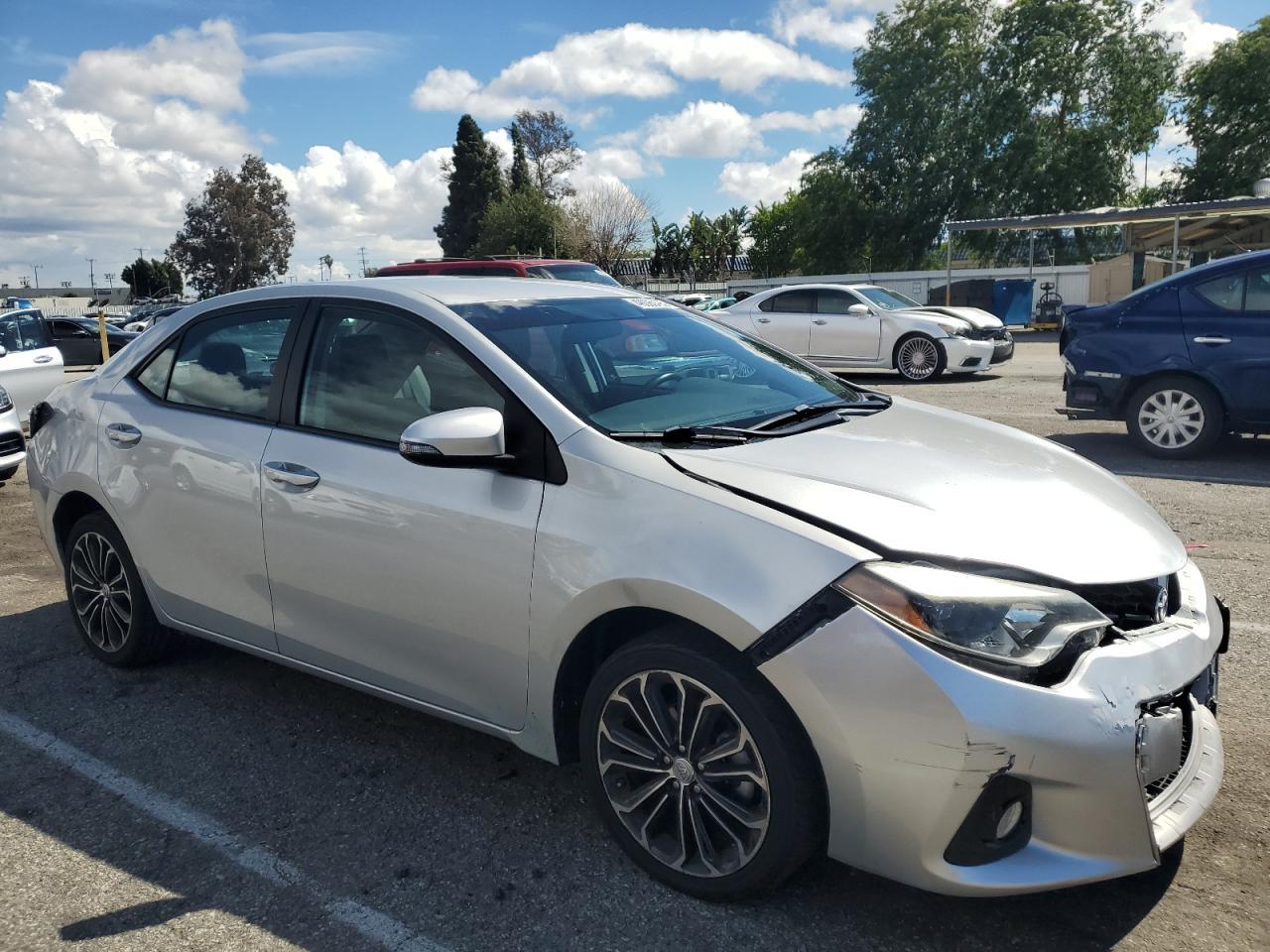 2014 TOYOTA COROLLA L - Image 4