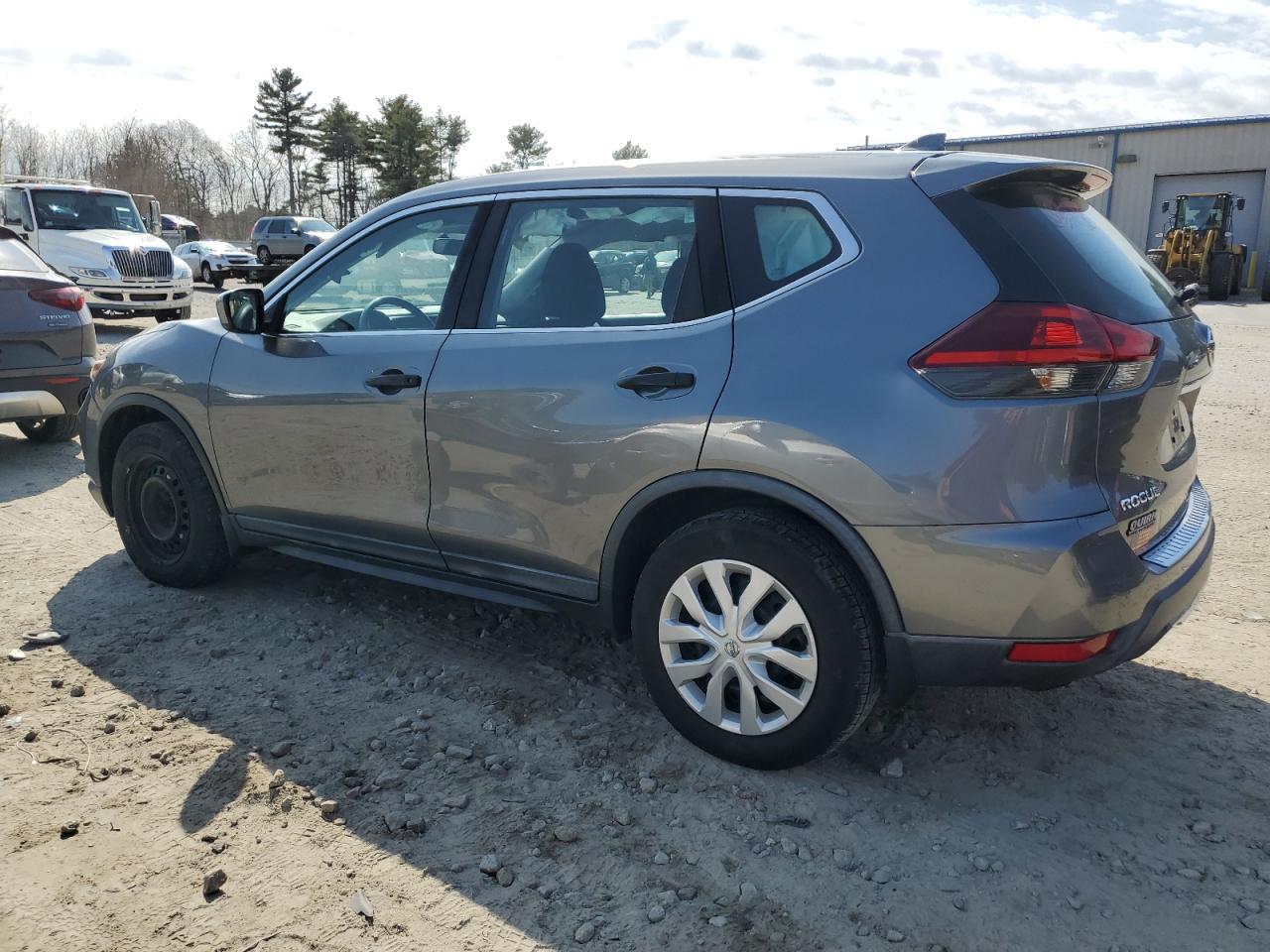 2018 NISSAN ROGUE S - Фото 2