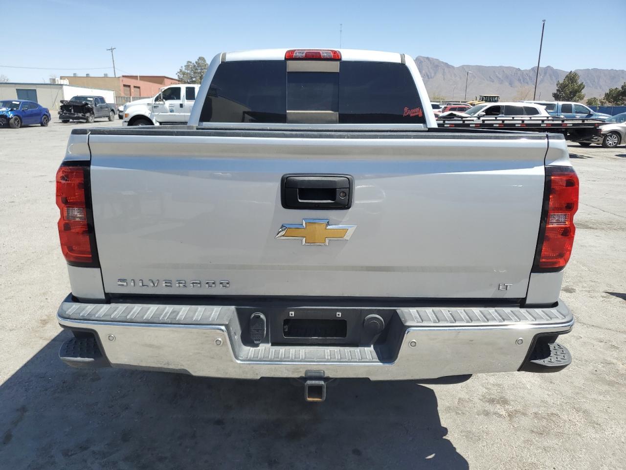 2017 CHEVROLET SILVERADO - Image 6
