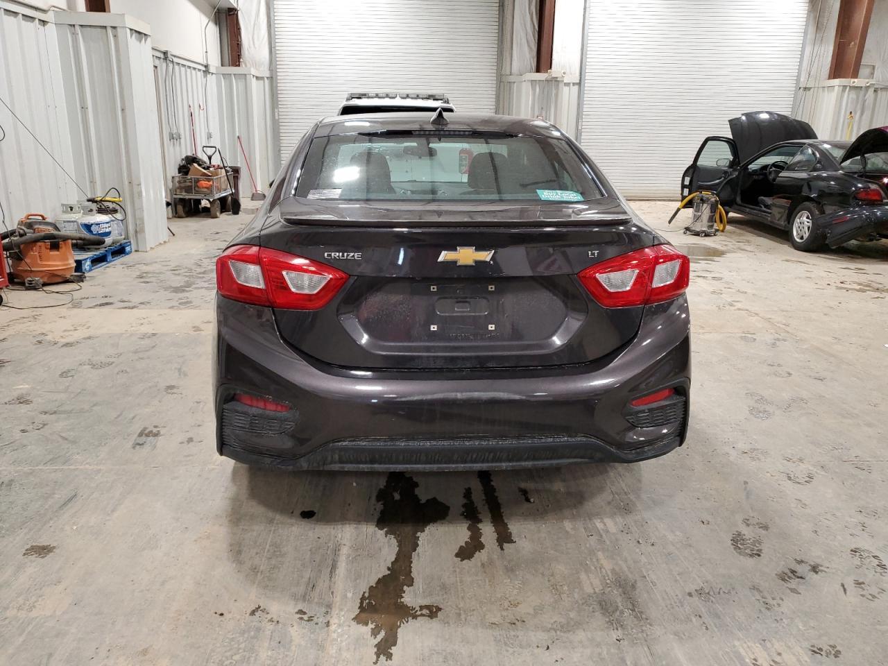 2017 CHEVROLET CRUZE LT - Image 6