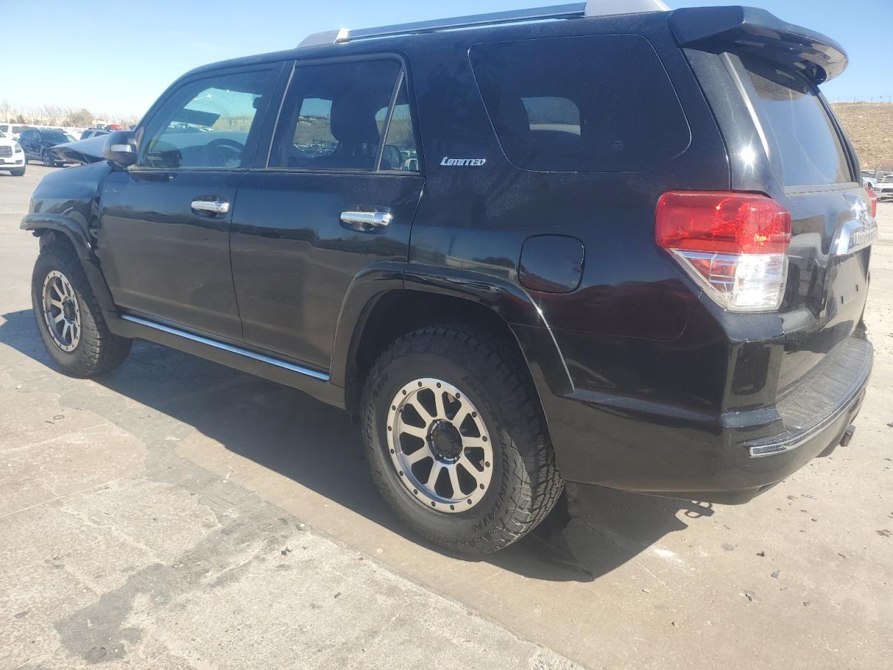 2011 TOYOTA 4RUNNER SR - Image 2