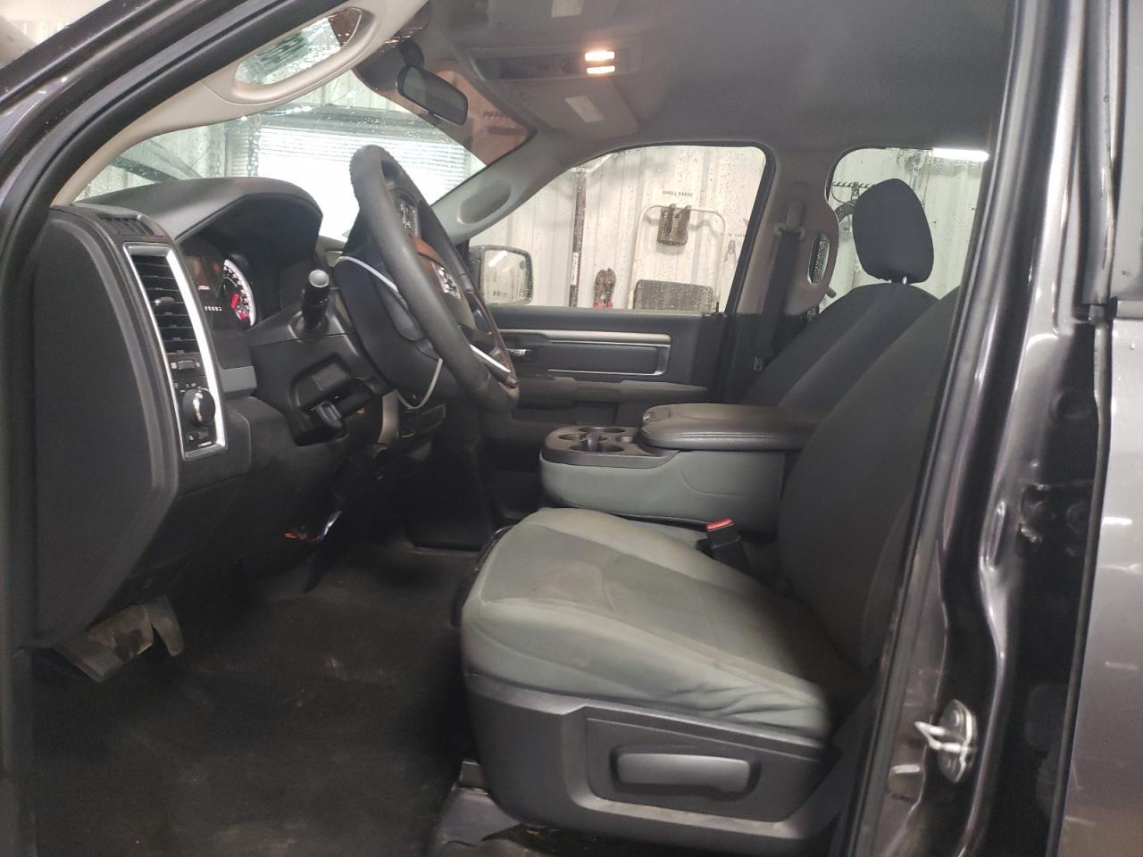 2017 RAM 1500 SLT - Image 7