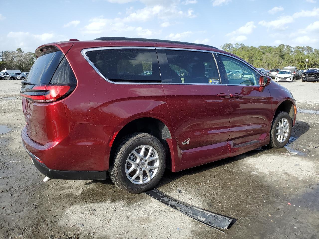 2022 CHRYSLER PACIFICA T - Image 3