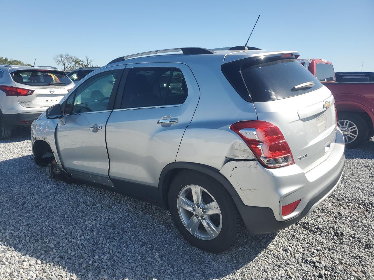 2019 CHEVROLET TRAX 1LT - Фото 2