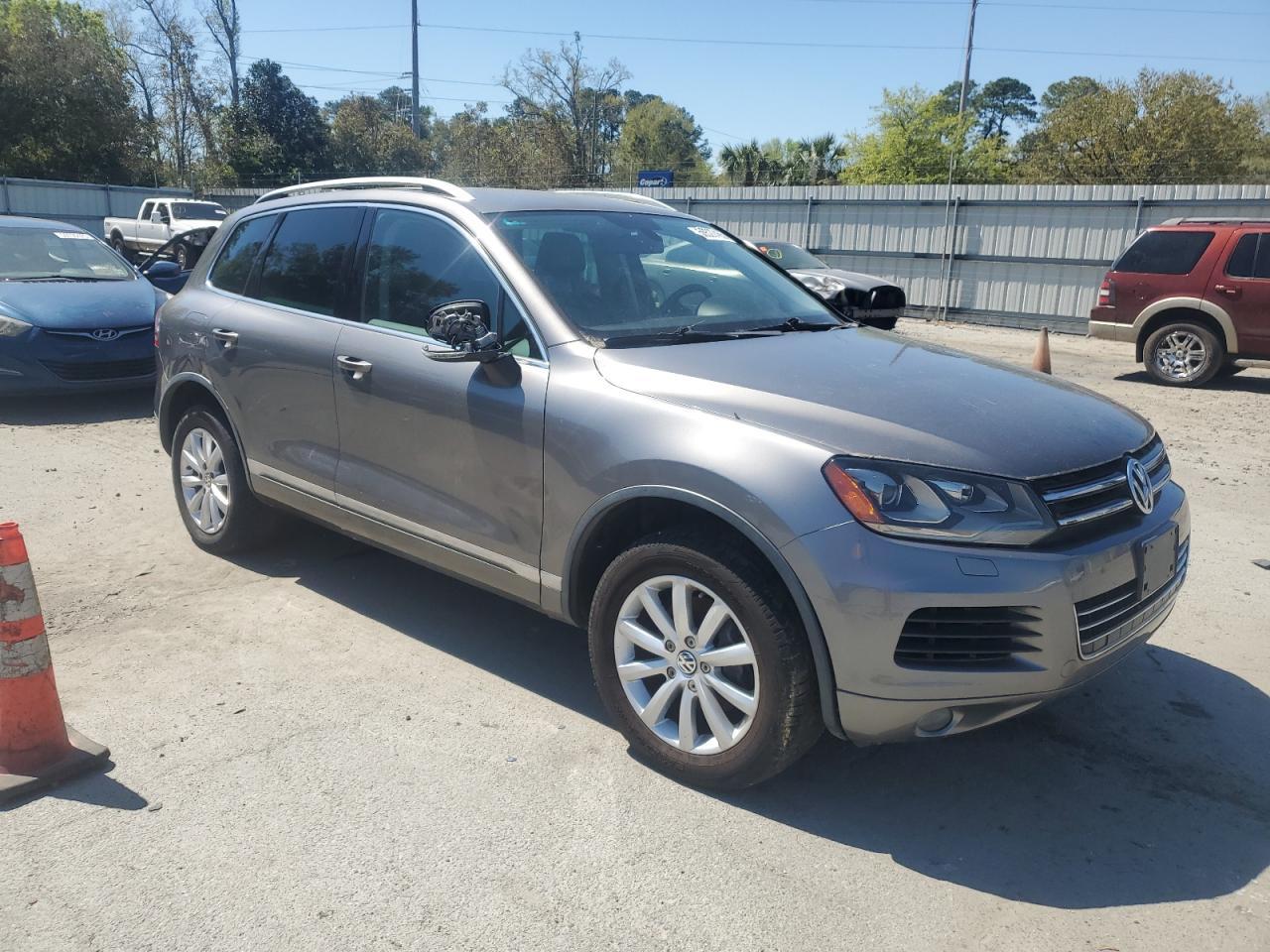 2011 VOLKSWAGEN TOUAREG V6 - Фото 4