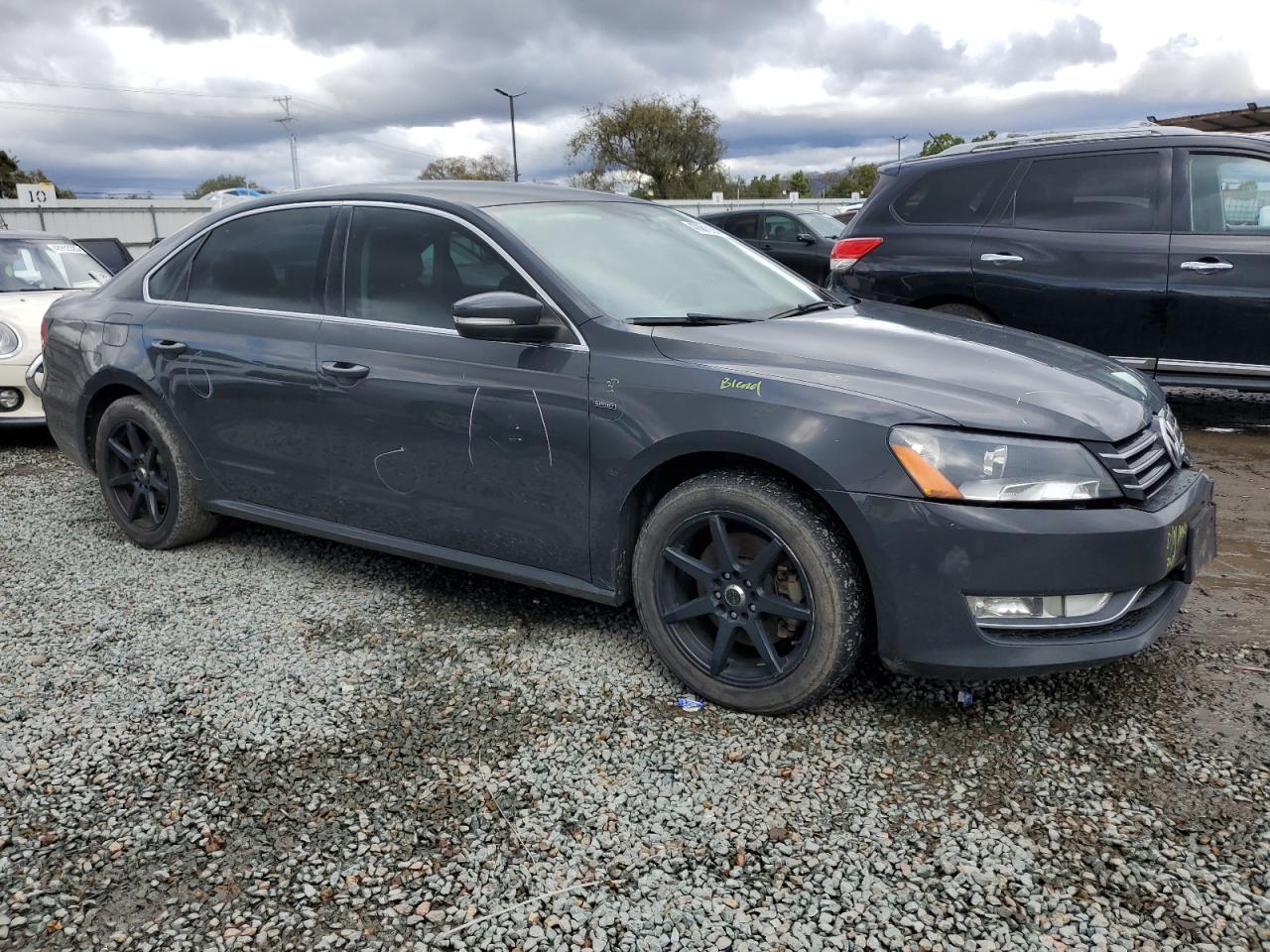 2014 VOLKSWAGEN PASSAT SE - Фото 4