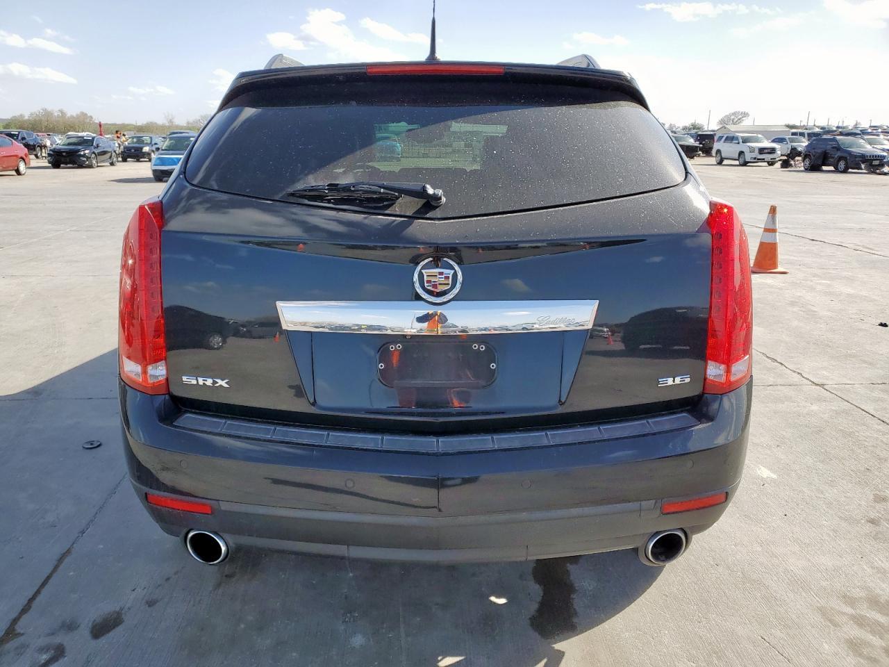 2013 CADILLAC SRX LUXURY - Image 6