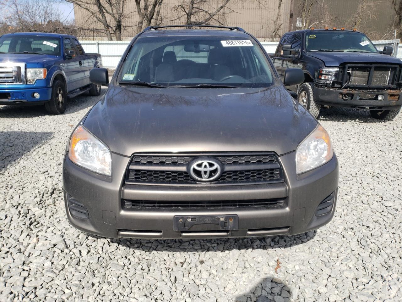 2011 TOYOTA RAV4 - Image 5