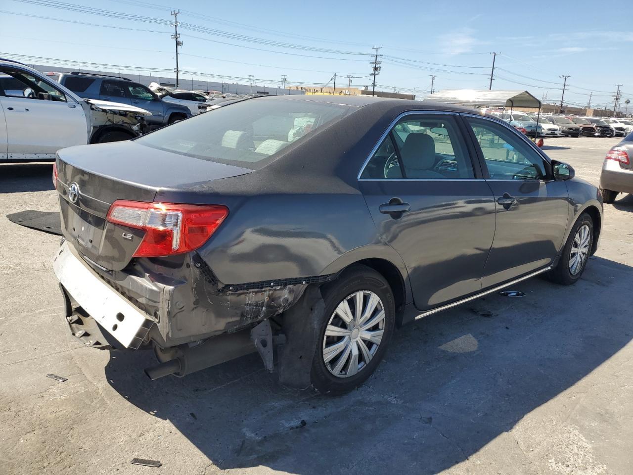 2014 TOYOTA CAMRY L - Image 3