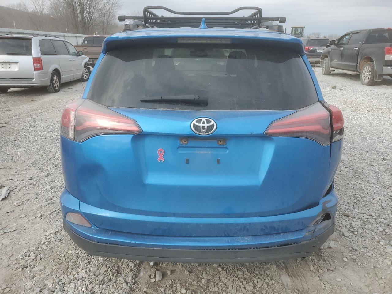 2018 TOYOTA RAV4 LE - Image 6