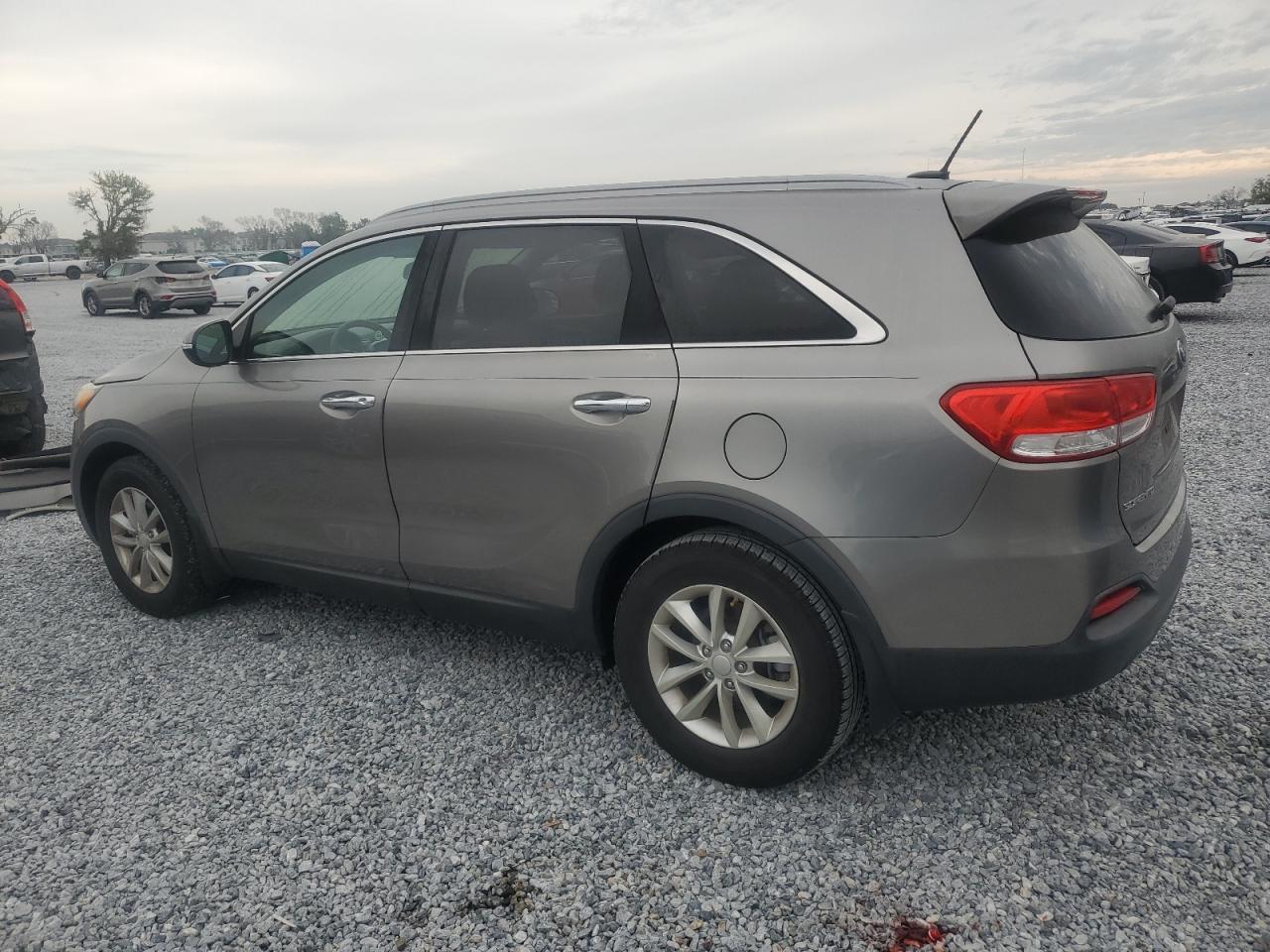 2016 KIA SORENTO LX - Image 2