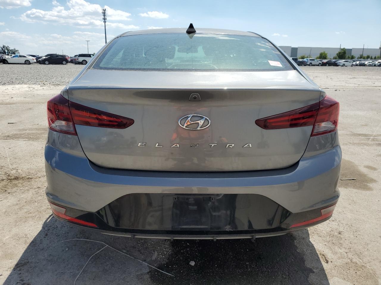 2019 HYUNDAI ELANTRA SE - Фото 6