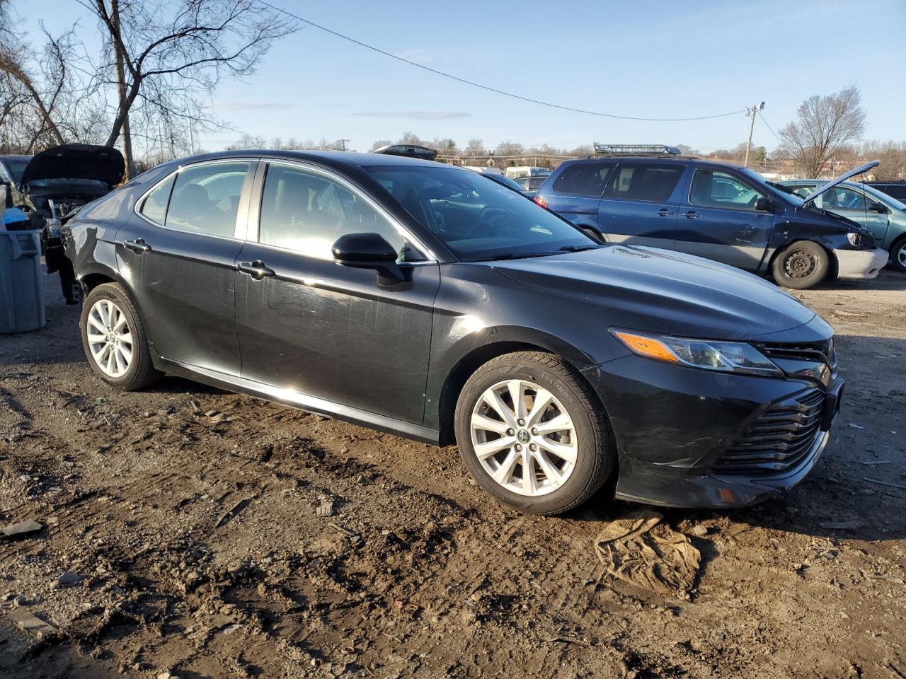 2019 TOYOTA CAMRY L - Фото 4