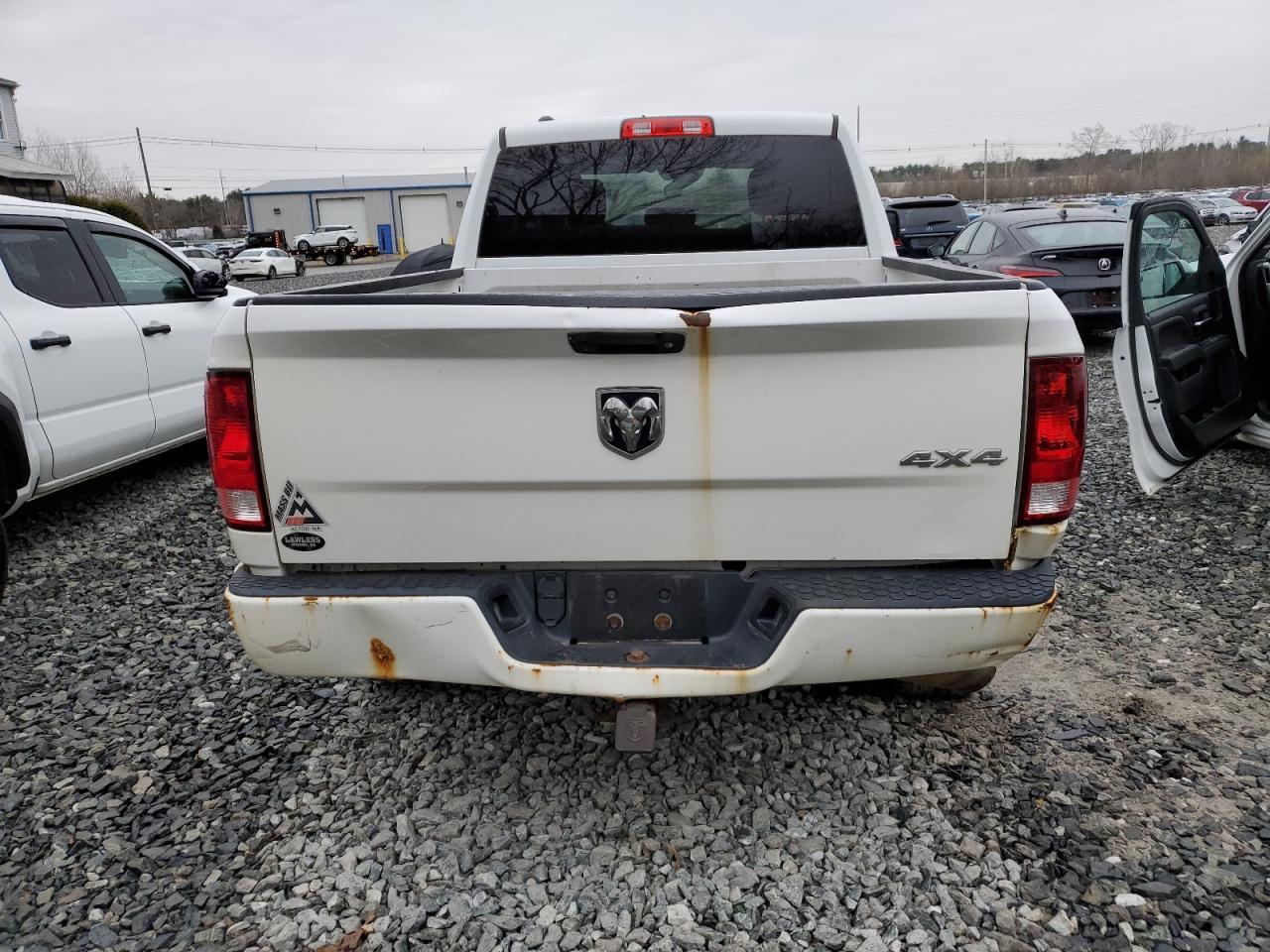 2018 RAM 1500 ST - Image 6