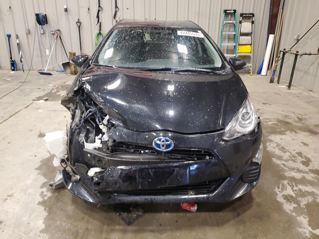 2016 TOYOTA PRIUS C - Фото 5