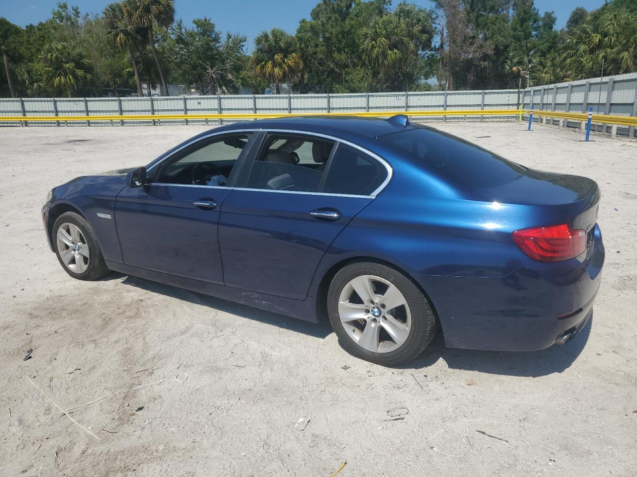 2013 BMW 528 XI - Фото 2