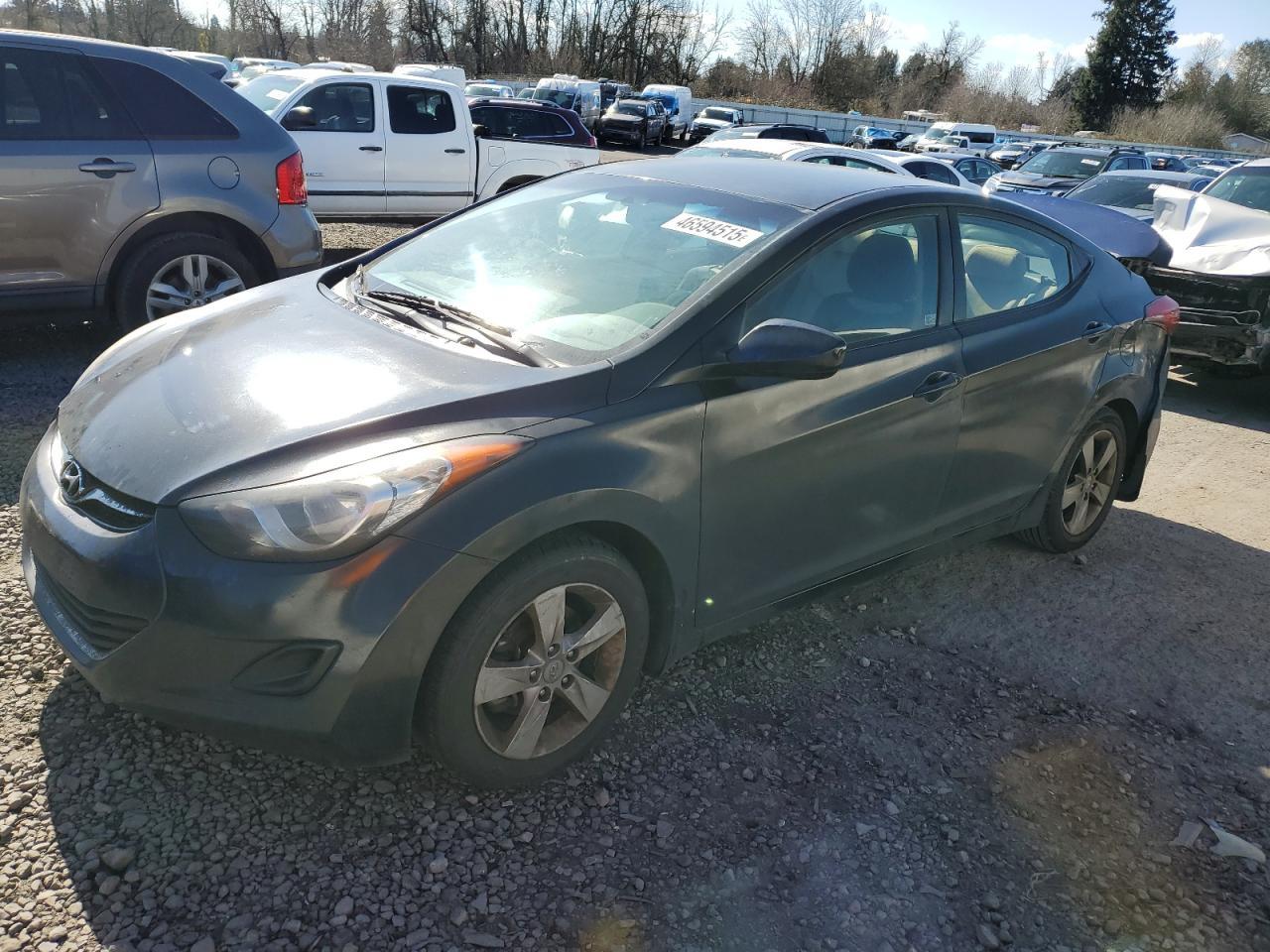 2013 HYUNDAI ELANTRA GL